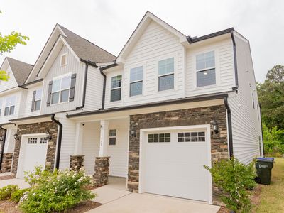 1048 Arbor Edge Ln