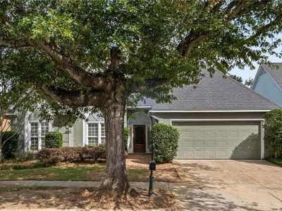 2467 Ashbury Pl