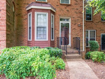 3110 W End Cir APT 2