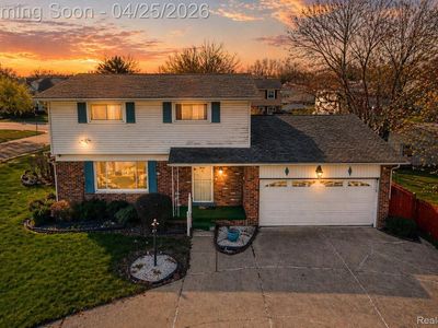 375 Joslyn Ave