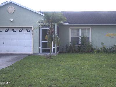 900 SW Dubois Ave
