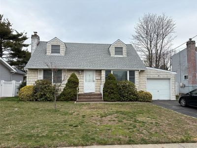 64 Arlyn Drive E
