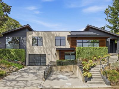 82 S Knoll Road