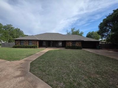 Property at 700 E Cleveland St, Mangum, OK