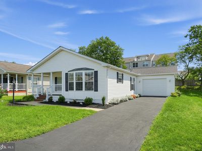 108 Dyer Ct