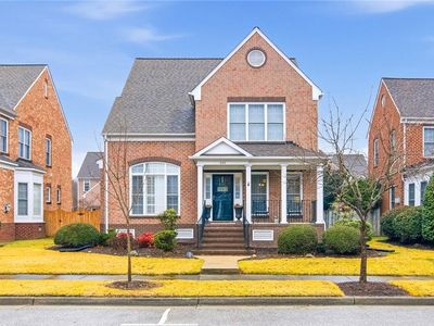 204 Eugene Oneil St S