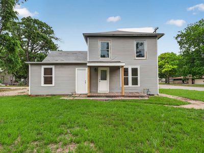 Property at 109 N Illinois Ave, Oxford, KS