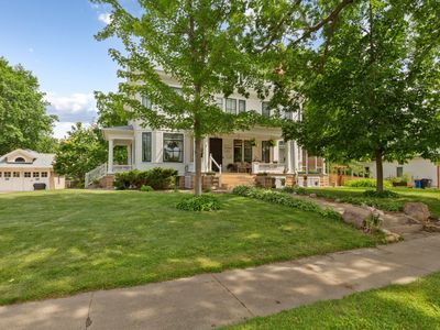358 E Main St