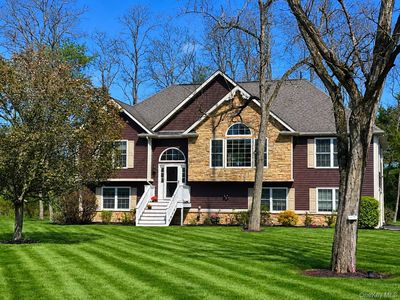 40 Paulette Lane