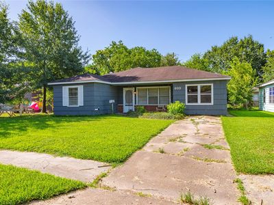 Property at 810 Armor Ave, Pasadena, TX