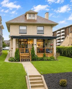824 Malvern Rd