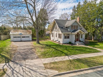 Property at 847 Ashland St S, Cambridge, MN