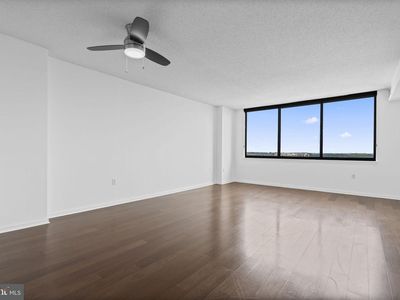 10101 Grosvenor Pl APT 2013