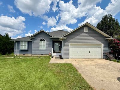 1408 Wisteria St SE