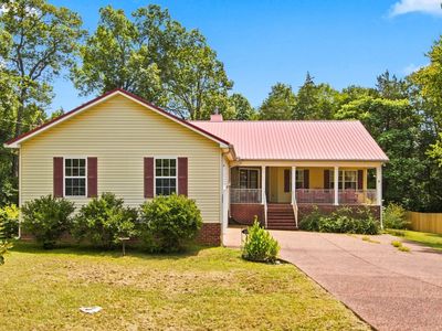 1501 Rebecca Dr