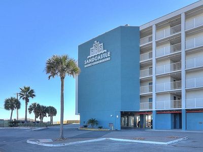 800 Sandcastle Dr #211