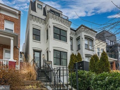 1216 I St NE Penthouse A