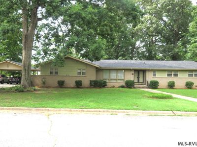 105 Woodland Rd