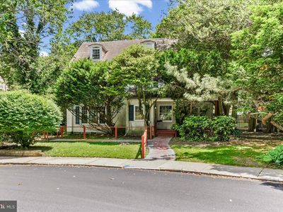 4 E Lodges Ln