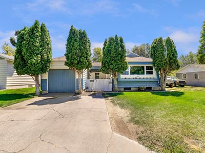 385 Filer Ave W
