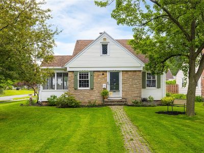 695 Eaton Rd