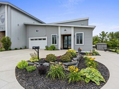 333 East MAIN STREET