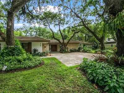 2140 NE 190th Ter