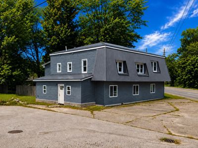 4007 Pine Grove Ave