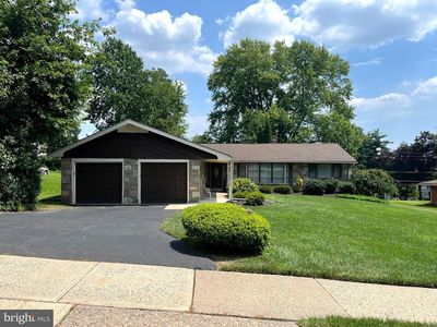 Property at 1915 Audubon Dr, Dresher, PA