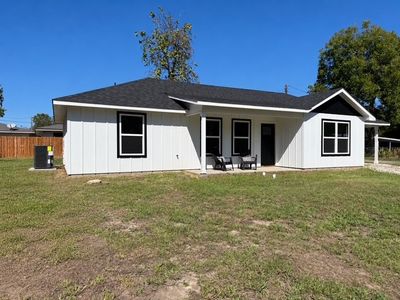 251 E Fort Worth Ave