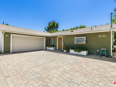 Property at 20628 Clark St, Woodland Hills, CA