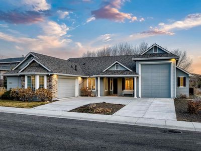 5699 W Creeks Edge Dr