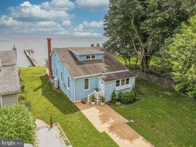 305 Bay Front Dr