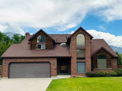 160 N Palisade Dr