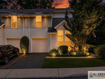 24 Parkside Dr