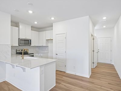 2018 Oakdale Dr