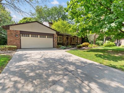 41101 Croydon Ct