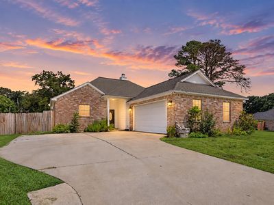 5110 Lakeshore Dr