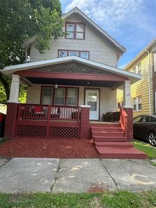 214 E 29th St