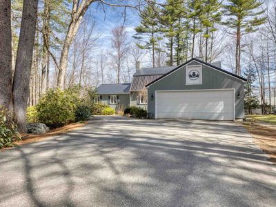11 Robin Acres Drive