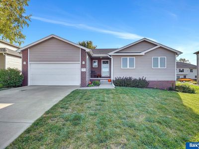 Property at 913 Birchwood Dr, Hickman, NE