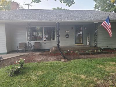 145 N Park Dr