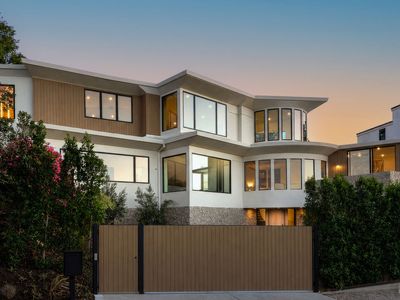 3858 Buena Park Dr