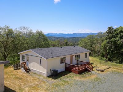 345 Melissa Ln