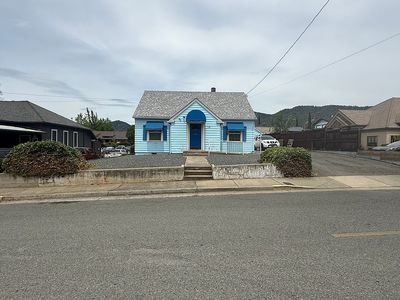 116 NE Evelyn Ave