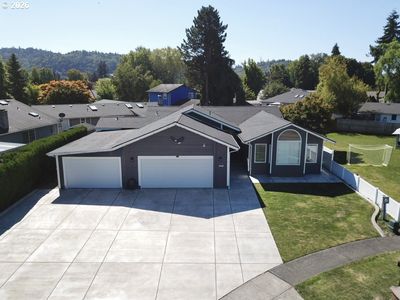 2419 Hickory Ave
