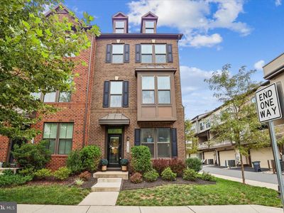 43498 Apple Orchard Sq