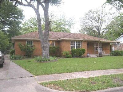 808 Branch Dr
