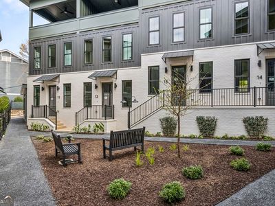 1160 Boulevard Se #11