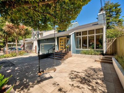 215 Nataqua Ave